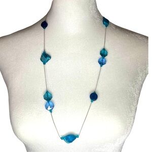 NWT Blue Beaded Necklace